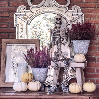 A Chic Halloween Decoration with Free Printable