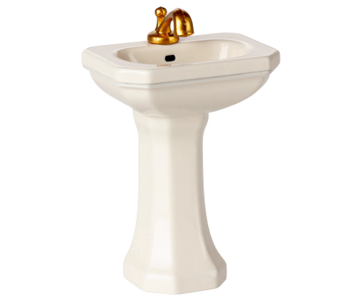 White sink with Maileg miniature gold faucet