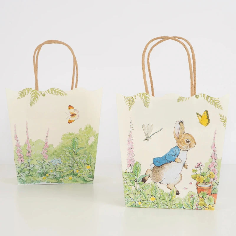 Sacos com alça Peter Rabbit e amigos no jardim