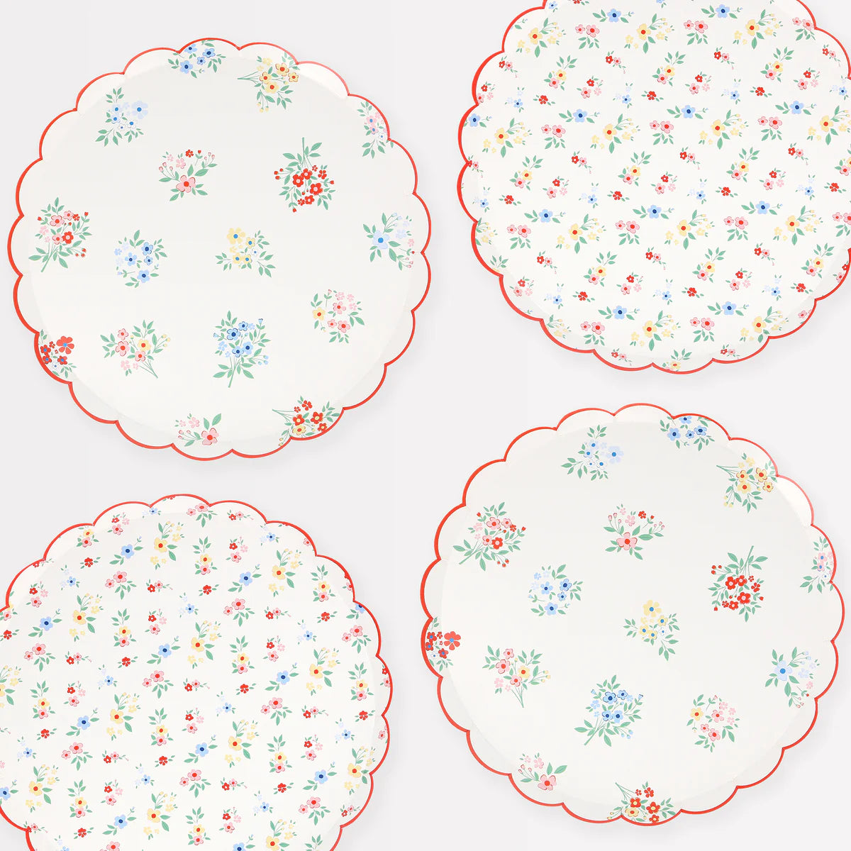 Ditsy Posy Scalloped Plates / 8 pcs.