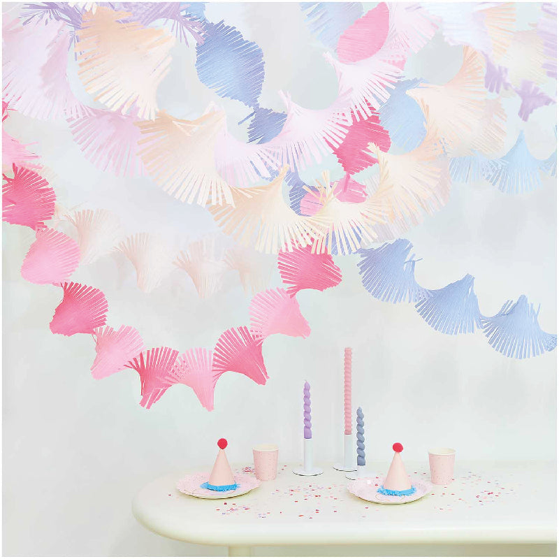 La Vie en Rose crepe garland kit / 7 pcs.