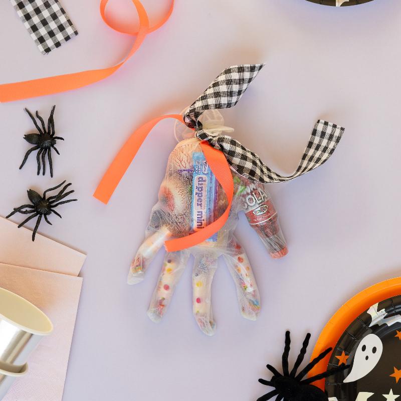 Mano golosinas Halloween Vichy Neon