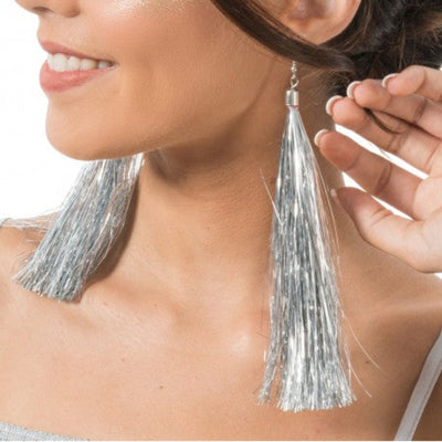 Pendientes flecos plateados