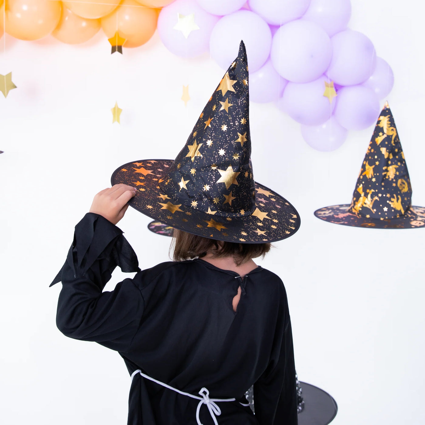 Basic witch hat with golden stars