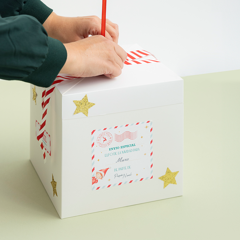 WOW BOX Personalized Christmas Elf * Limited Edition *