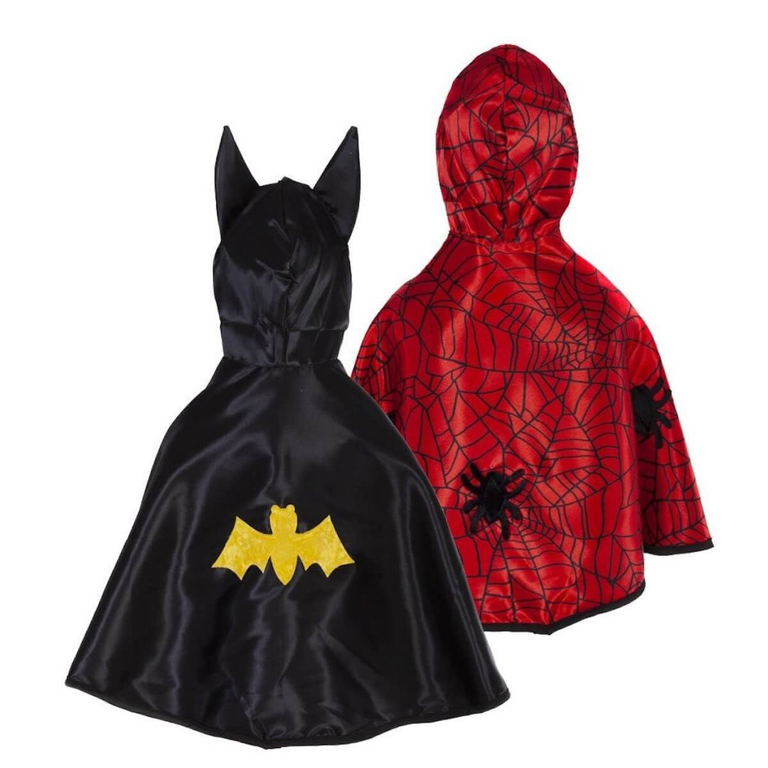 Reversible superhero cape costume