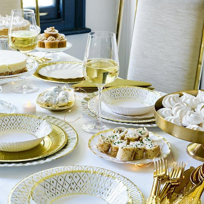 Large porcelain plates / 8 pcs.